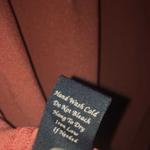 Mine Blouse Size M V Neck Front Half Zip - Picture 8 of 8